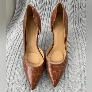 Nine West Tan Croc-Embossed Heels